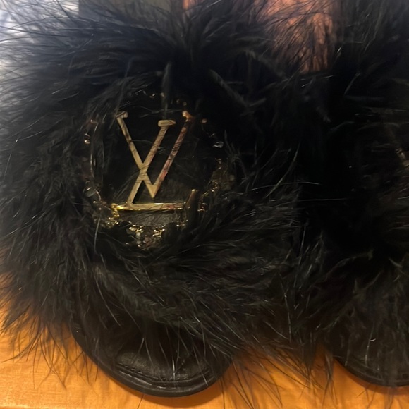 NEW Louis Vuitton Marilyn mule high heels black fur and satin size 40 AUTHENTIC - Picture 3 of 16